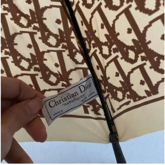 *Rare* Authentic Vintage Dior Umbrella - Picture 7 of 7